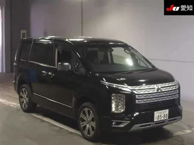 MITSUBISHI DELICA D5