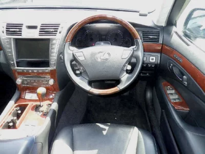 LEXUS LS