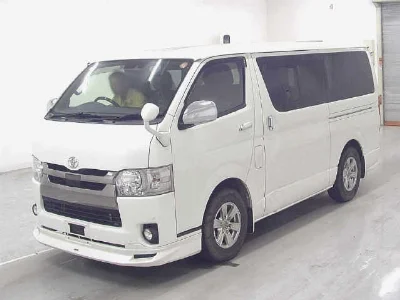 TOYOTA HIACE VAN