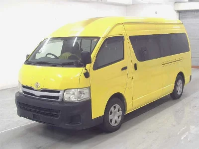 TOYOTA HIACE