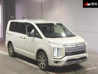 MITSUBISHI DELICA D5
