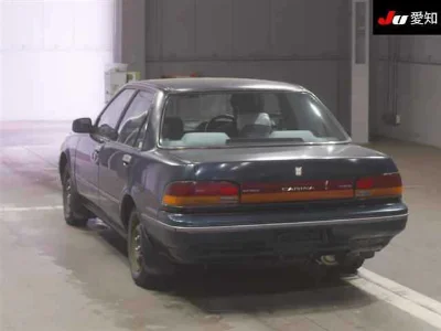 TOYOTA CARINA