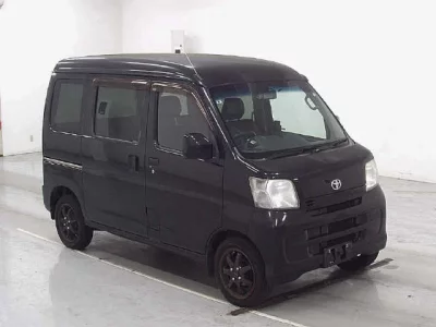 TOYOTA PIXIS VAN