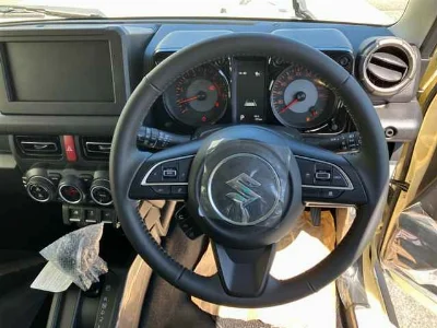 SUZUKI JIMNY NOMADE
