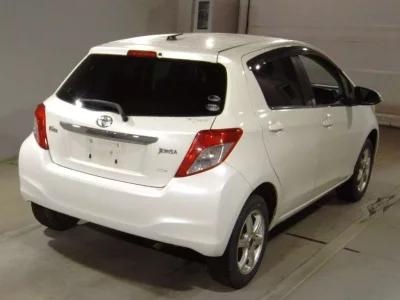 TOYOTA VITZ
