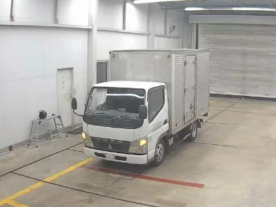 MITSUBISHI CANTER