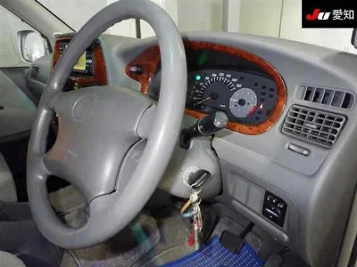 TOYOTA TOWN ACE NOAH