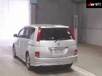 Цена авто Toyota Isis с аукционов Японии, номер кузова ANM10G, пробег 125 000, оценка 2
