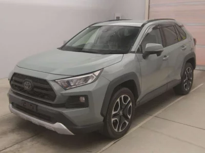 TOYOTA RAV4