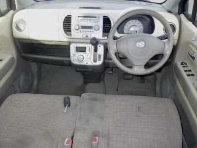 SUZUKI MRWAGON