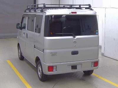 NISSAN CLIPPER VAN