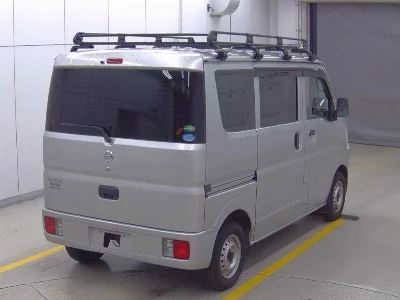 NISSAN CLIPPER VAN