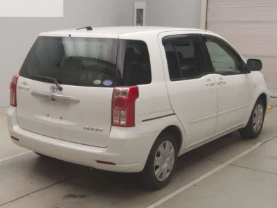 TOYOTA RAUM