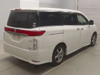 Цена авто Nissan Elgrand с аукционов Японии, номер кузова TNE52, пробег 190 000, оценка 6