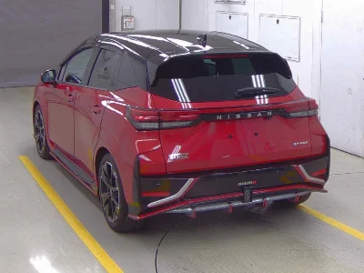 NISSAN AURA