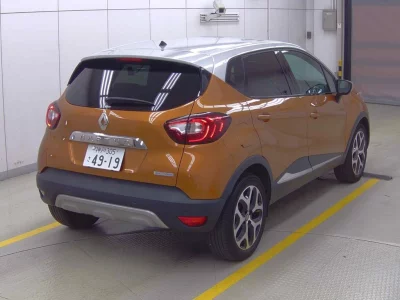 RENAULT CAPTUR
