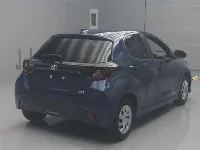 Цена авто Toyota Yaris с аукционов Японии, номер кузова MXPH10, пробег 99 000, оценка 4