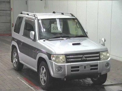 MITSUBISHI PAJERO MINI
