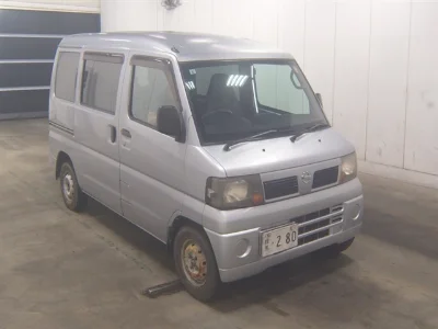 NISSAN CLIPPER VAN