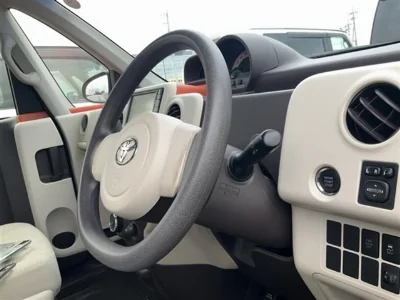 TOYOTA SPADE