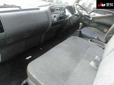 MITSUBISHI CANTER
