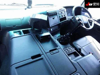 MITSUBISHI FUSO SUPER GREAT