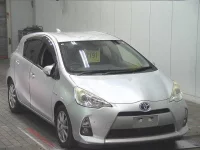 Цена авто Toyota Aqua с аукционов Японии, номер кузова NHP10, пробег 150 000, оценка 2