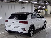 Цена авто Volkswagen T-Roc с аукционов Японии, номер кузова A1DFF, пробег 43 000, оценка 3