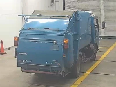 MITSUBISHI CANTER