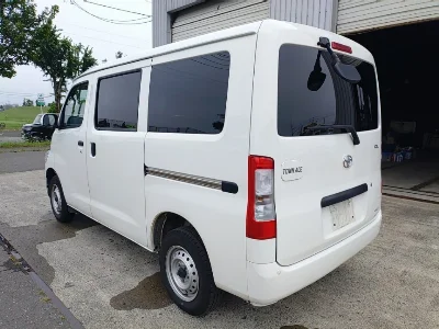 TOYOTA TOWN ACE VAN