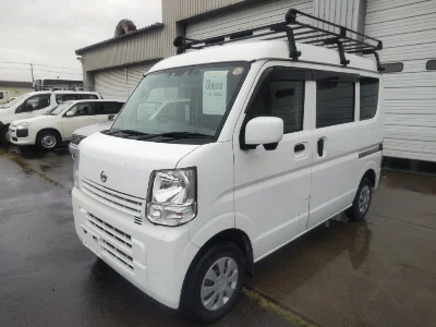 NISSAN CLIPPER VAN
