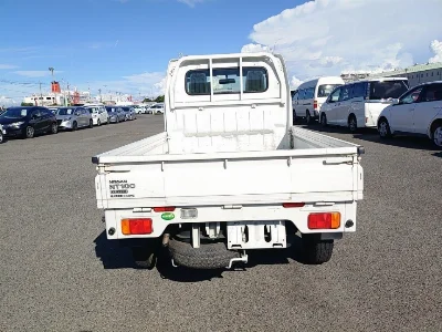 NISSAN CLIPPER TRUCK