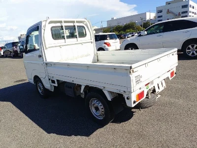 NISSAN CLIPPER TRUCK