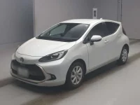 Цена авто Toyota Aqua с аукционов Японии, номер кузова MXPK11, пробег 26 000, оценка 3