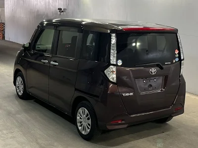 TOYOTA TANK