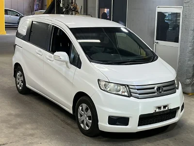 HONDA FREED SPIKE
