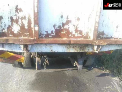 MITSUBISHI CANTER