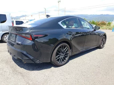 LEXUS IS