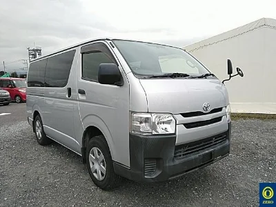 TOYOTA REGIUS VAN
