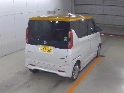 NISSAN ROOX