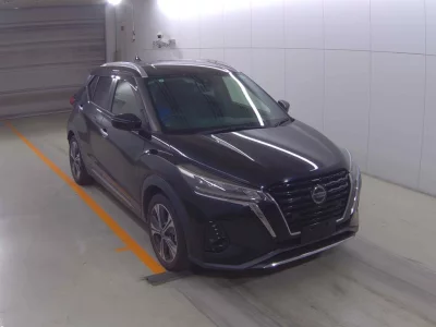 NISSAN KICKS