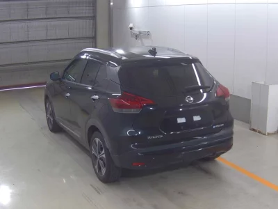 NISSAN KICKS