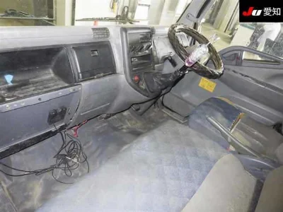 MITSUBISHI CANTER