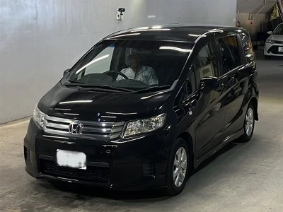 HONDA FREED SPIKE