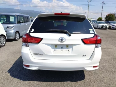 TOYOTA COROLLA FIELDER