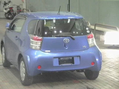 TOYOTA IQ