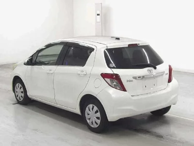 TOYOTA VITZ