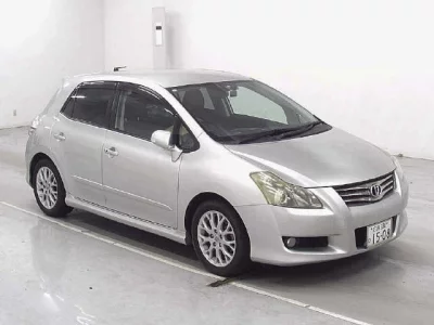 TOYOTA BLADE