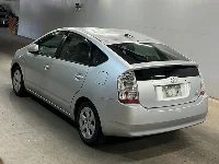 Цена авто Toyota Prius с аукционов Японии, номер кузова NHW20, пробег 262 000, оценка 2