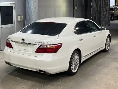LEXUS LS